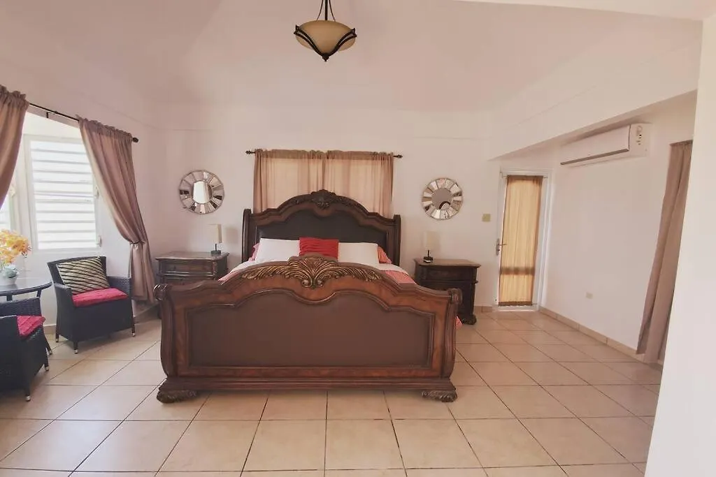 Villa Del Carmen Family Vacation Home Isabela Porto Riko